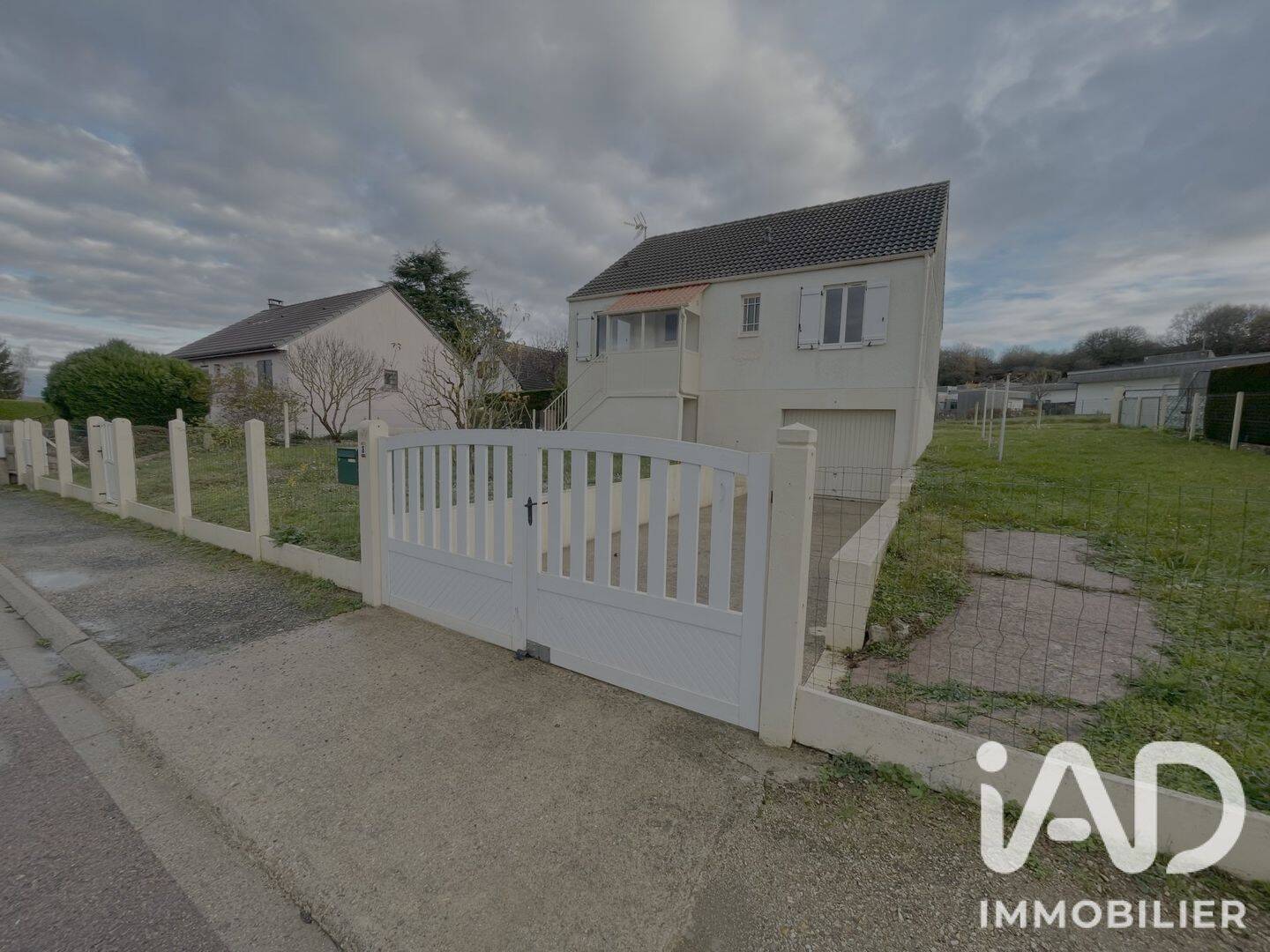 Maison 4 pièces 72 m² · à Villeneuve-sur-Yonne · 71,7 m² · 118 000 €