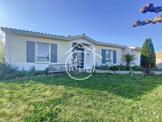 Maison à vendre 255 300 € 5 pièces 3 chambres 103 m² Lamothe-Montravel 24230