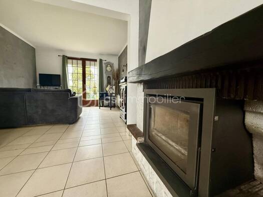 Maison à vendre 269 900 € 5 pièces 3 chambres 132,1 m² Caëstre 59190