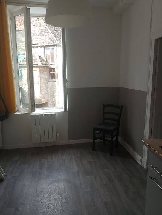 Appartement 2 pièces 26 m² · à Auxerre · 26 m² · 380 €