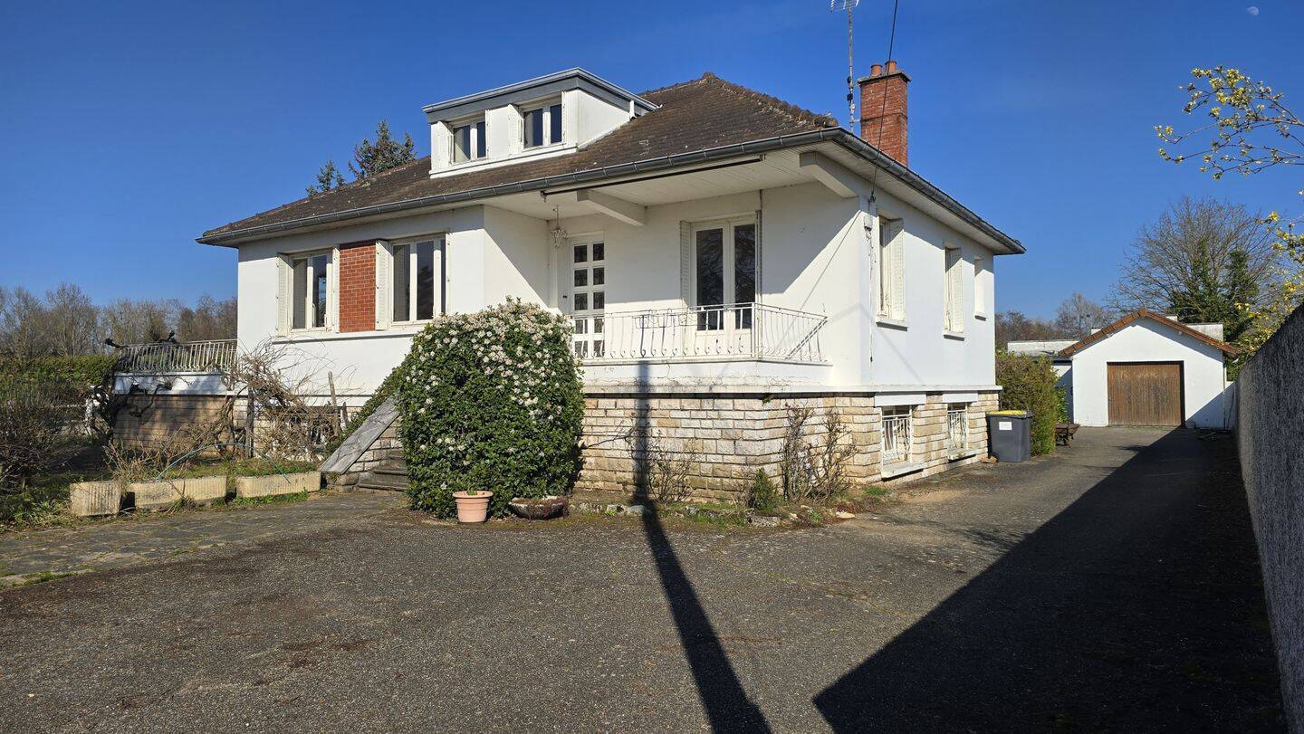 Maison 7 pièces 170 m² · à Ouroux-sur-Saône · 170 m² · 169 000 €