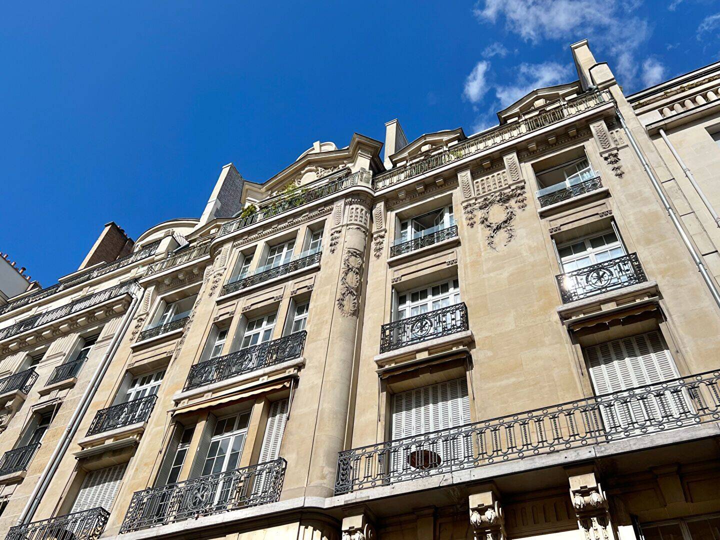 Appartement 1 pièce 9 m² · à Paris 7ème Arrondissement · 8,9 m² · 140 000 €