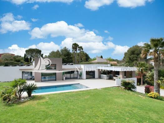 Maison à vendre 1 850 000 € 6 pièces 5 chambres 297,6 m² 3 903 m² de terrain Les Jardins Saint Jacques Perpignan 66000