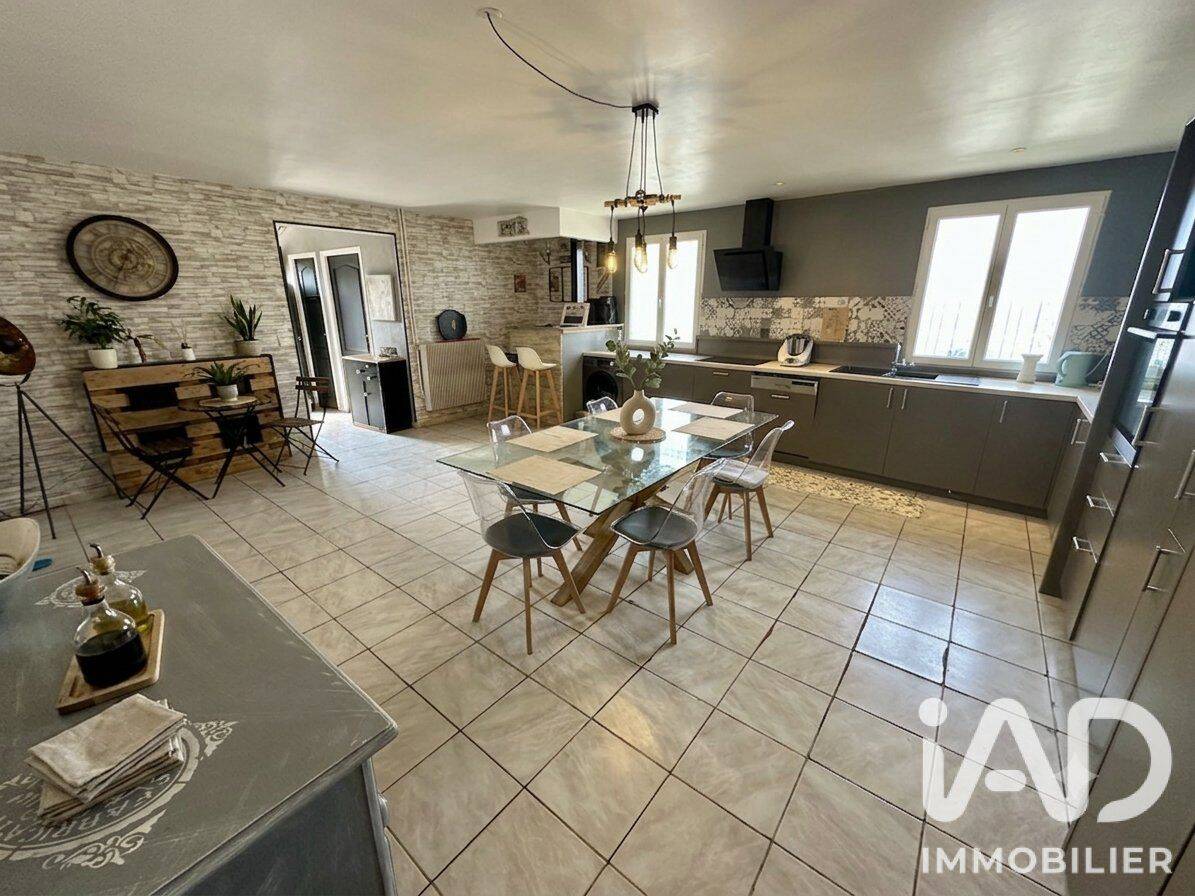 Maison 7 pièces 140 m² · à Thimert-Gâtelles · 140 m² · 162 000 €