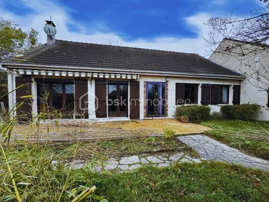 Maison de plain-pied à vendre 348 990 € 5 pièces 3 chambres 113 m² 965 m² de terrain Montlhéry 91310