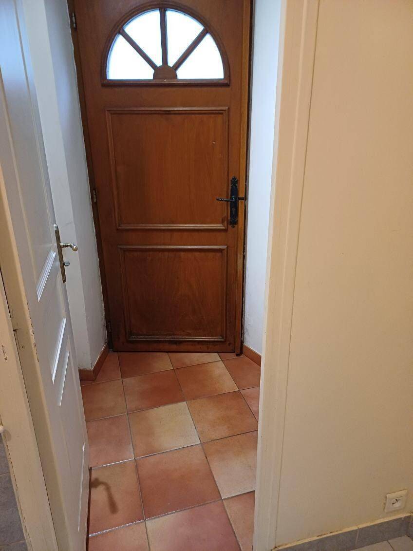 Appartement 1 pièce 32 m² · à Sermaises · 32 m² · 500 €