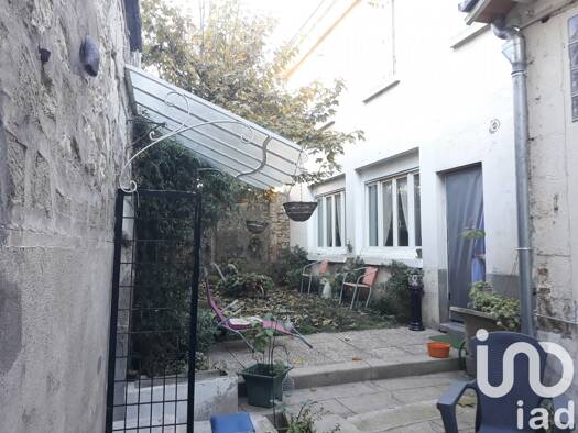 Immeuble à vendre 259 500 € 300 m² Centre Sud Châtellerault 86100