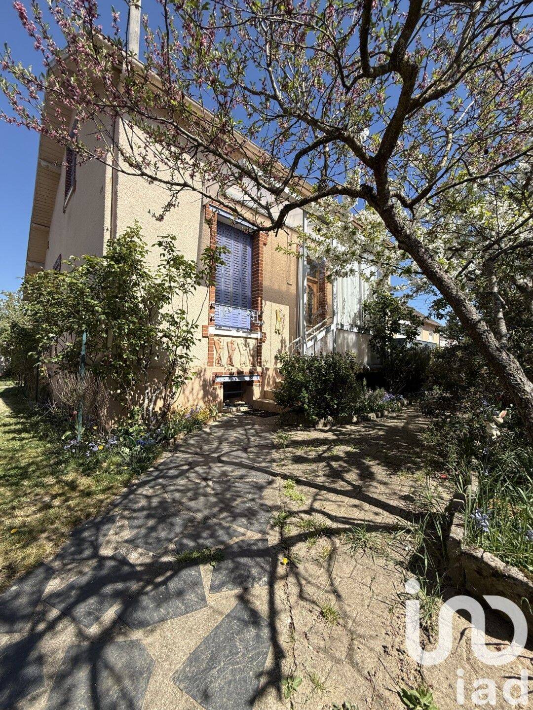 Maison 9 pièces 162 m² · à Auxerre · 162 m² · 184 000 €