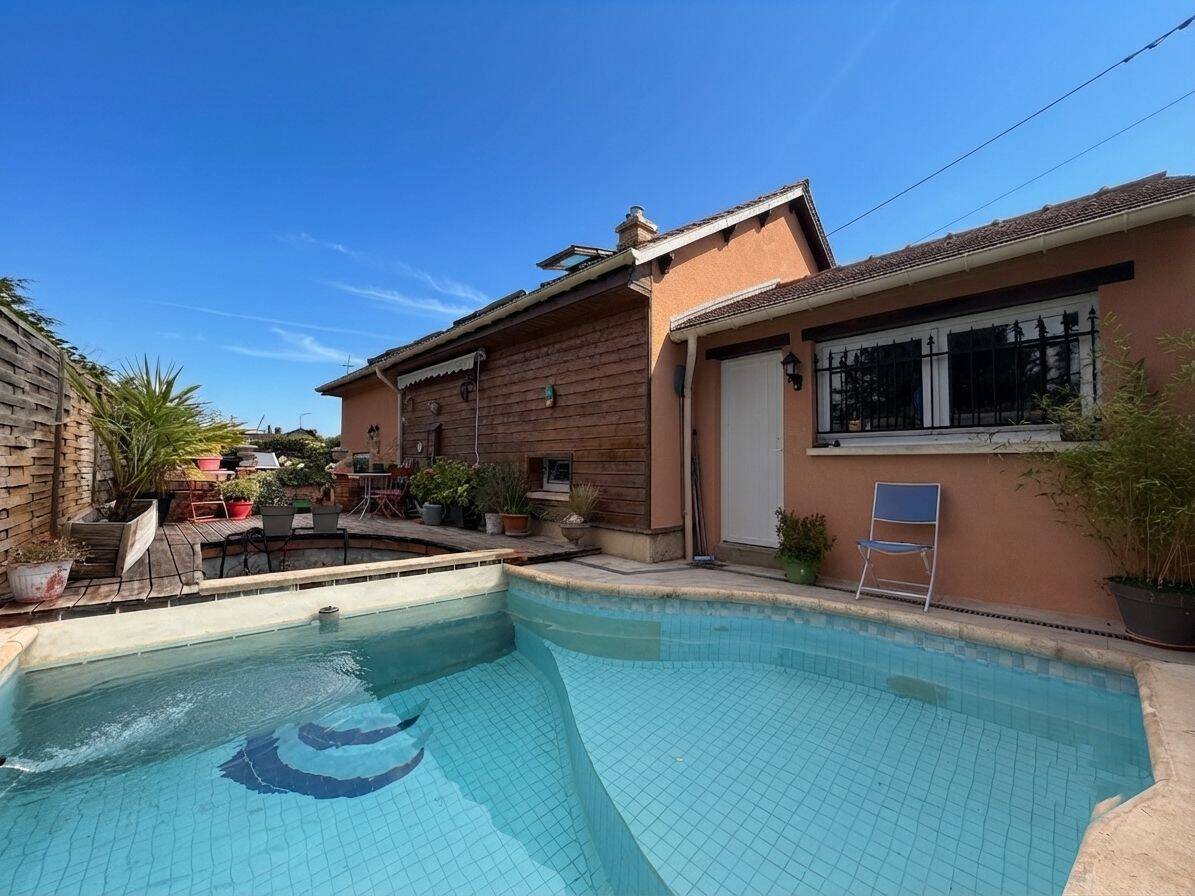 Maison 3 pièces 89 m² · à Saint-Lubin-des-Joncherets · 89 m² · 163 000 €