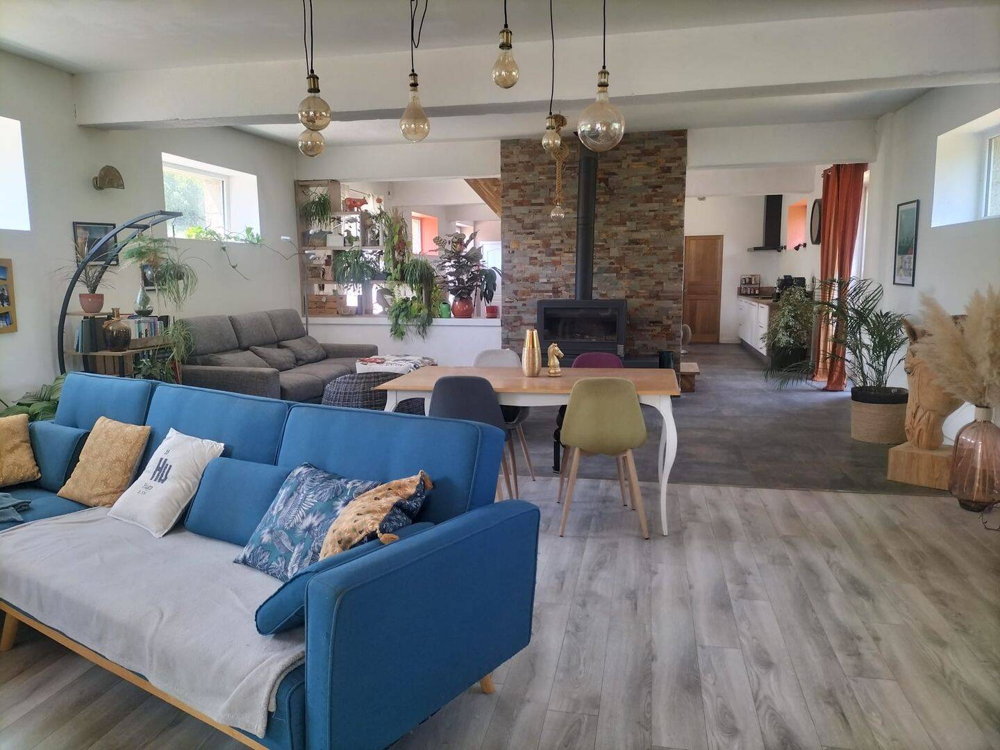 Maison 5 pièces 185 m² · à Pluméliau-Bieuzy · 184,9 m² · 270 300 €