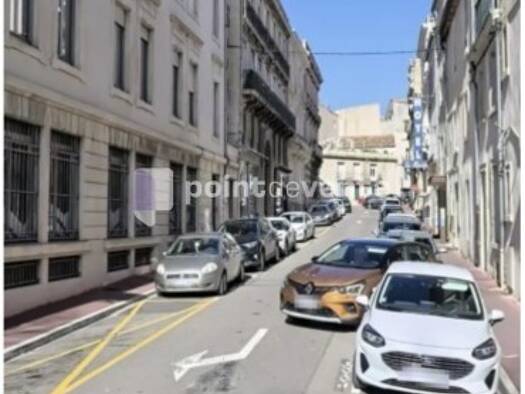 Local commercial à louer 6 250 € 739 m² de surface de vente Bages 11100