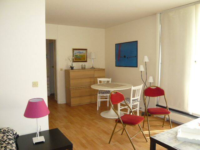 Appartement 1 pièce 39 m² · à Paris 15ème Arrondissement · 39 m² · 1 690 €