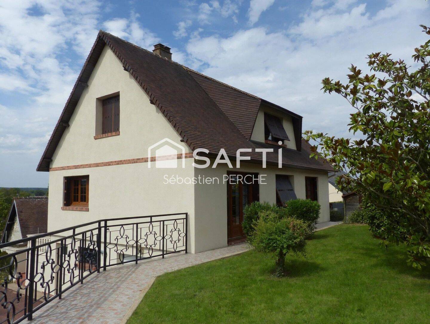 Maison 6 pièces 110 m² · à Tourville-la-Rivière · 110 m² · 250 000 €