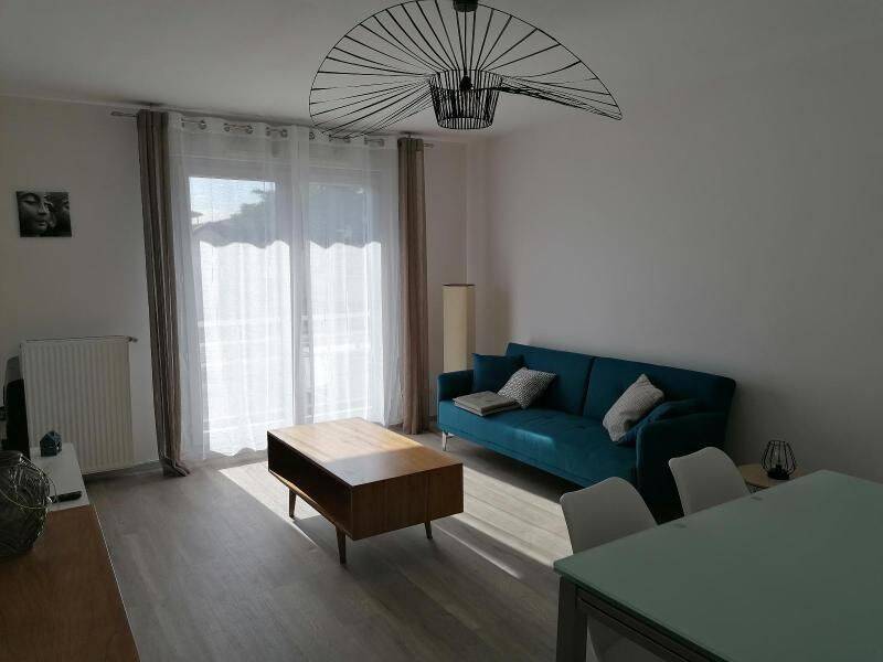 Appartement 2 pièces 56 m² · à Oullins-Pierre-Bénite · 56 m² · 898 €