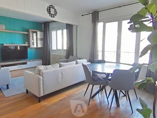 Appartement à vendre 86 000 € 3 pièces 2 chambres 69,1 m² Étage 2/3 Mulhouse 68100