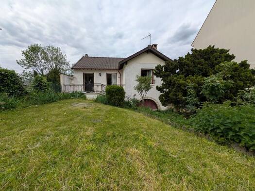 Maison à vendre 389 000 € 4 pièces 3 chambres 111,9 m² 628 m² de terrain Les Monrois-Fdv Sucy-en-Brie 94370