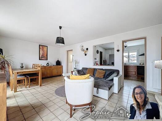 Maison de ville à vendre 365 000 € 4 pièces 3 chambres 82,6 m² 58 m² de terrain Le Perron-Garanjou Oullins-Pierre-Bénite 69310