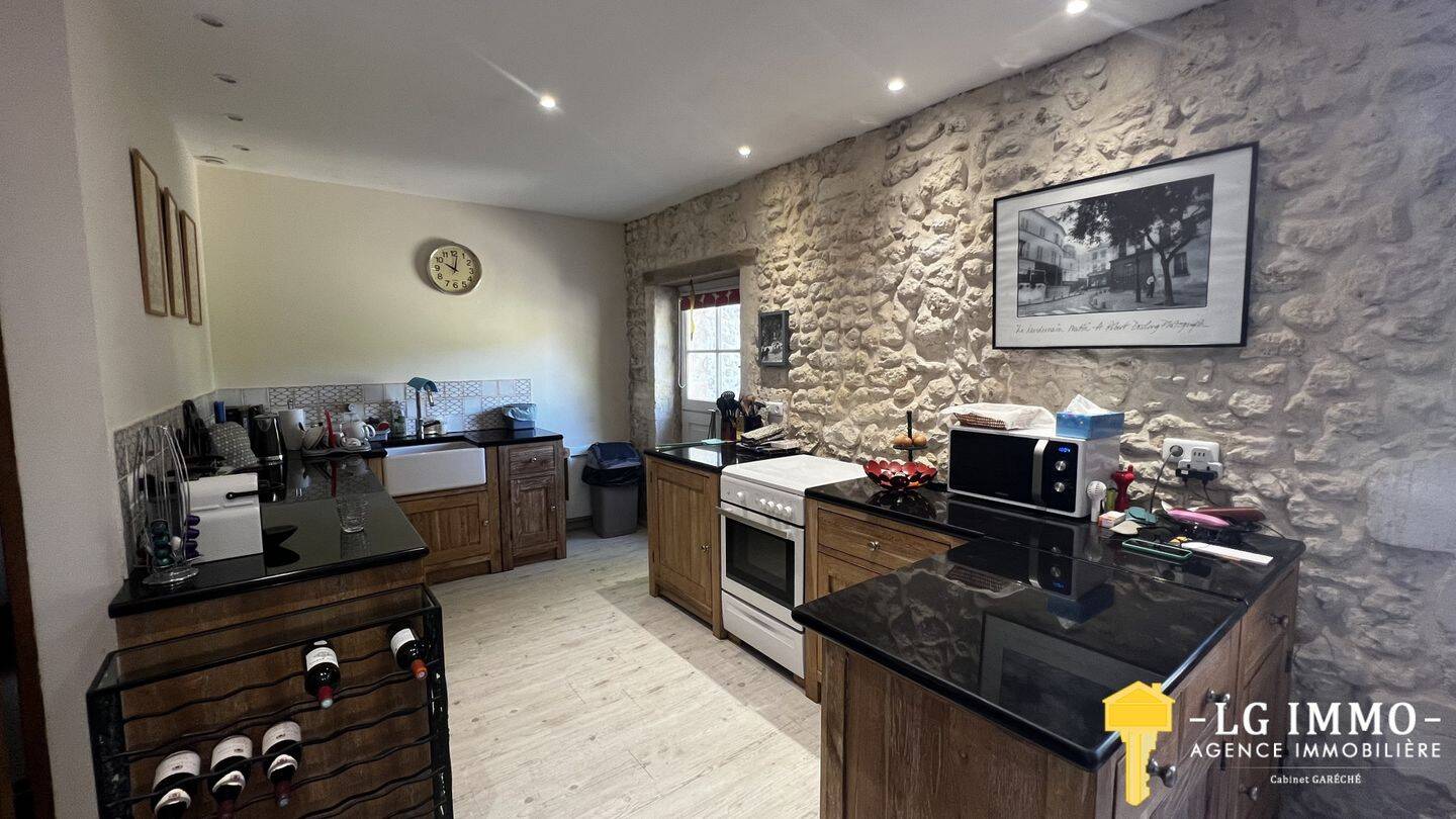 Maison 6 pièces 165 m² · à Saint-Georges-des-Agoûts · 165 m² · 339 990 €