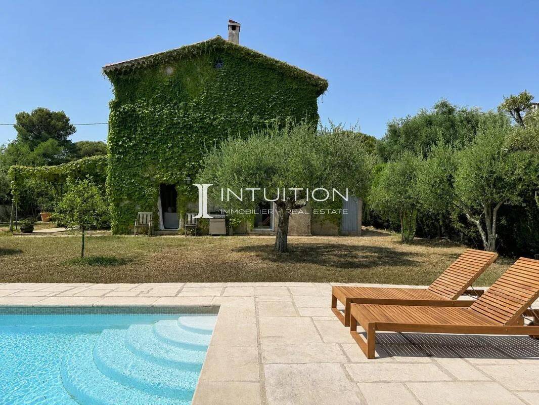 Maison 7 pièces 235 m² · à Mougins · 235 m² · 1 890 000 €