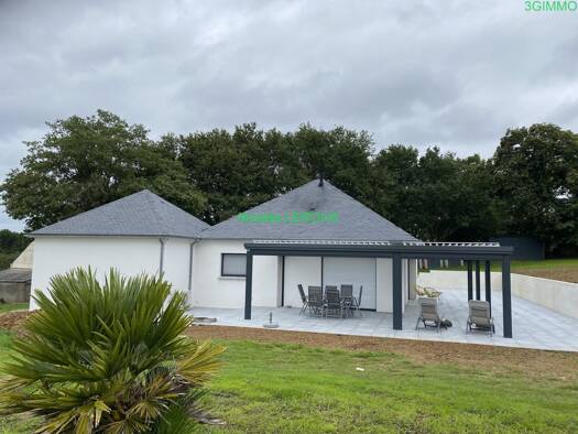 Maison de plain-pied à vendre 473 000 € 5 pièces 3 chambres 89 m² 2 777 m² de terrain Grand-Champ 56390