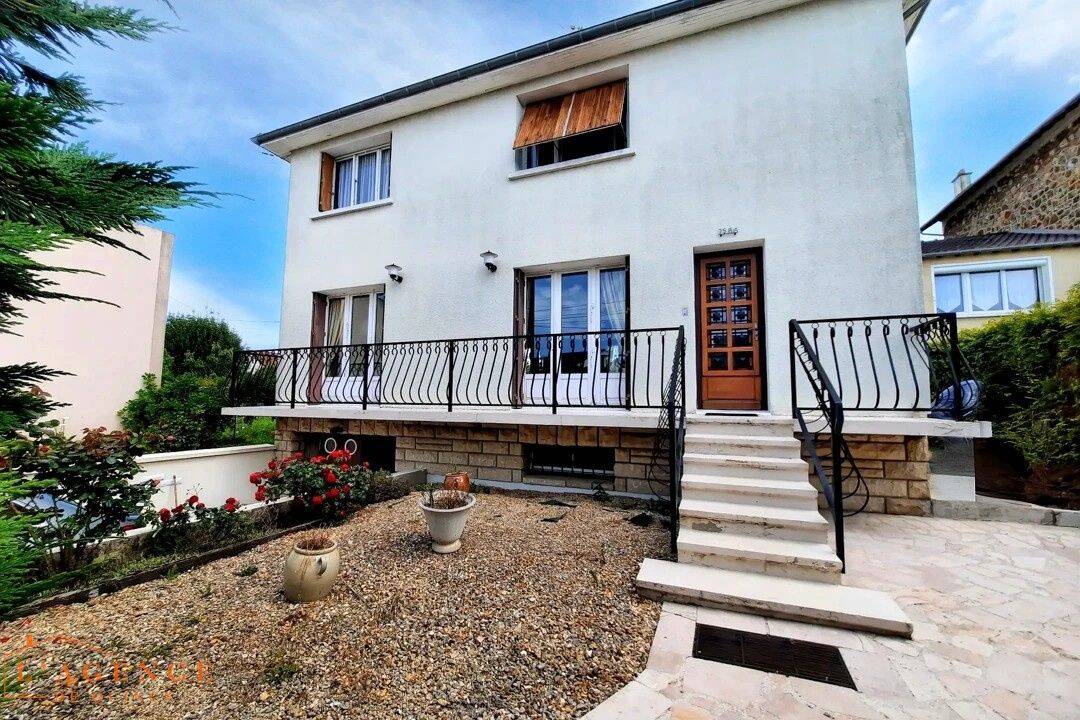 Maison 5 pièces 153 m² · à Trilport · 153 m² · 325 000 €