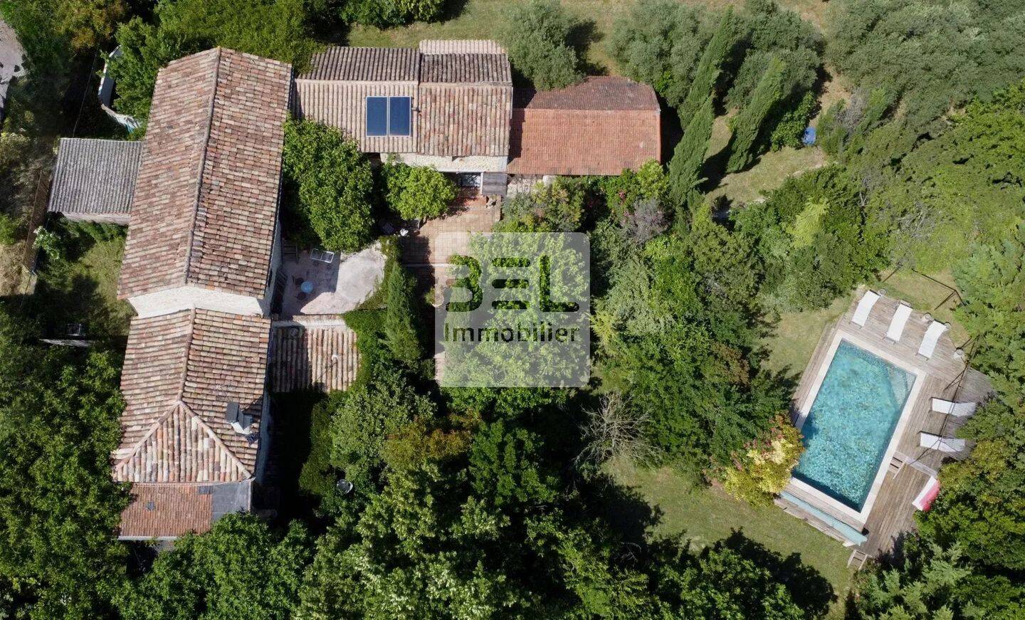 Maison 12 pièces 251 m² · à Uzès · 251,3 m² · 650 000 €