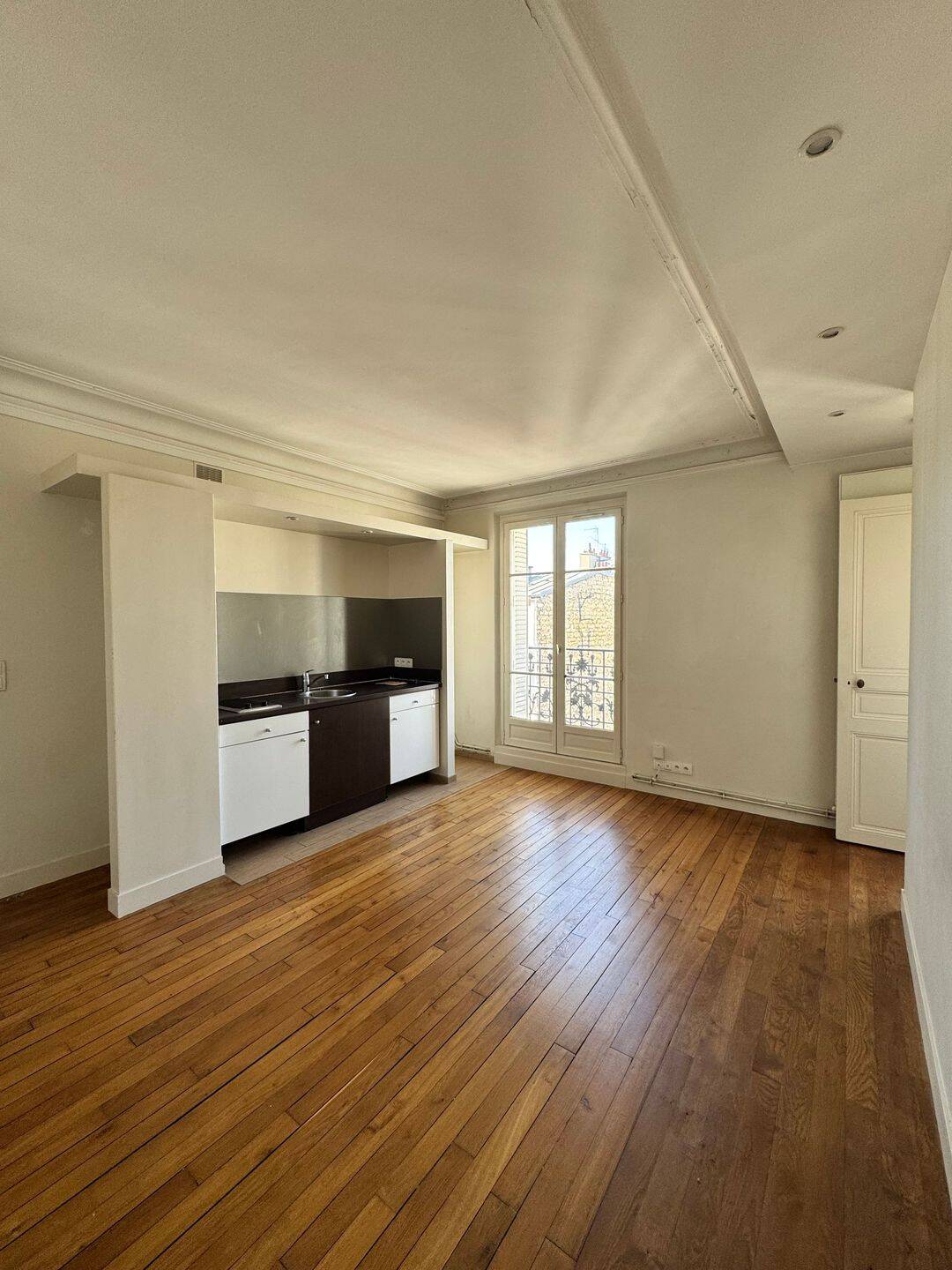 Appartement 2 pièces 39 m² · à Paris 19ème Arrondissement · 38,5 m² · 1 275 €