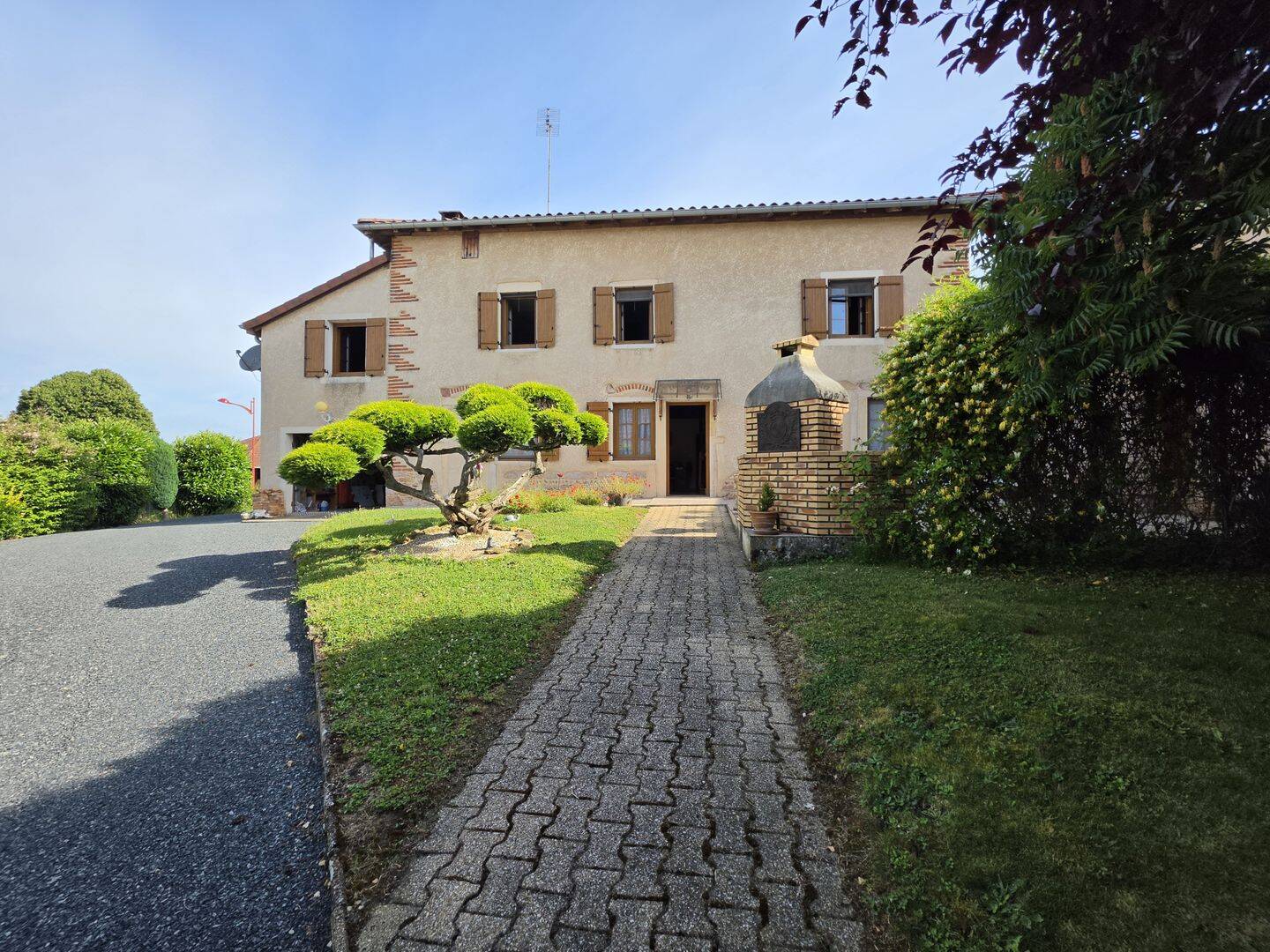PROPRIETE DE CHARME CENTRE VILLAGE