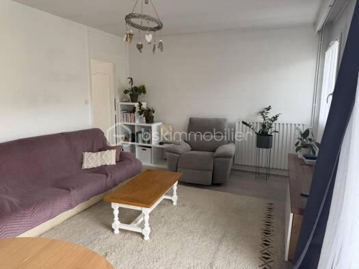 Appartement à vendre 139 500 € 4 pièces 3 chambres 77,9 m² Étage 2/3 Les Mondoux Périgueux 24000