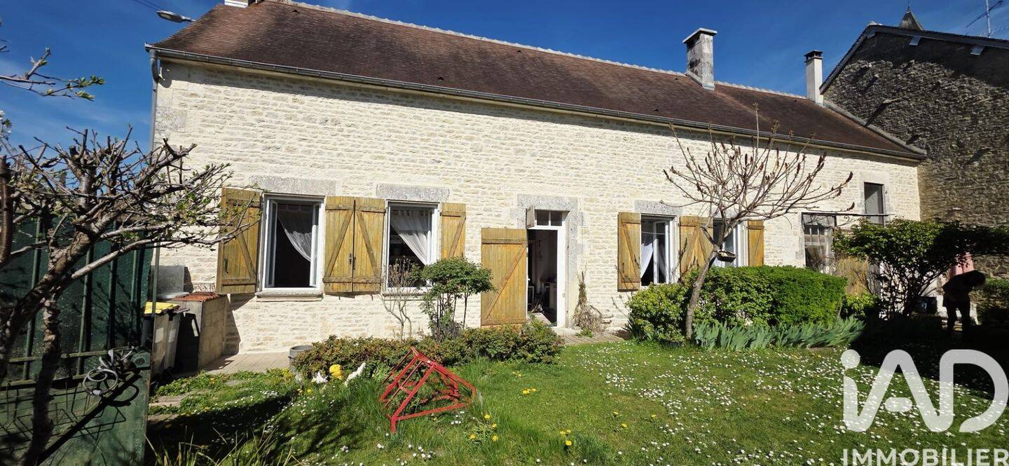 Maison 5 pièces 96 m² · à Mélisey · 96 m² · 99 500 €