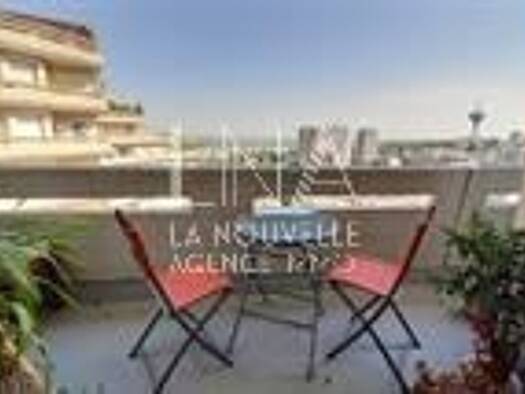 Appartement à vendre 347 900 € 2 pièces 1 chambre 54 m² Étage 12/14 Convention Les Lilas 93260