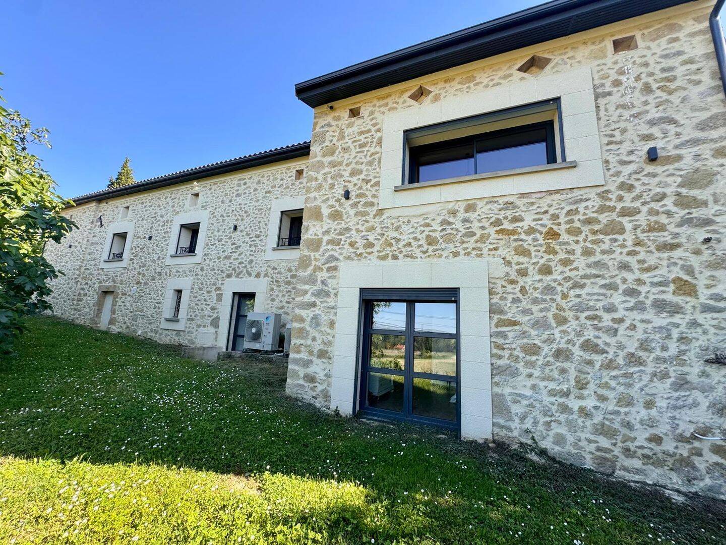 Maison 8 pièces 250 m² · à Castelnaudary · 250 m² · 621 800 €