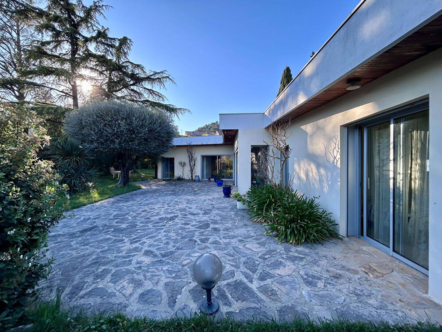 Maison 6 pièces 179 m² · à Le Teil · 179 m² · 349 000 €