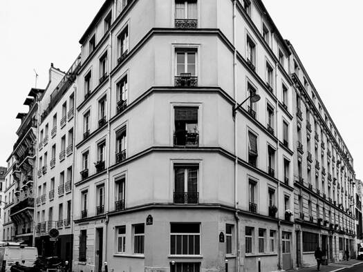 Studio à vendre 172 000 € 1 pièce RDC/5 Paris 11ème arrondissement 75011