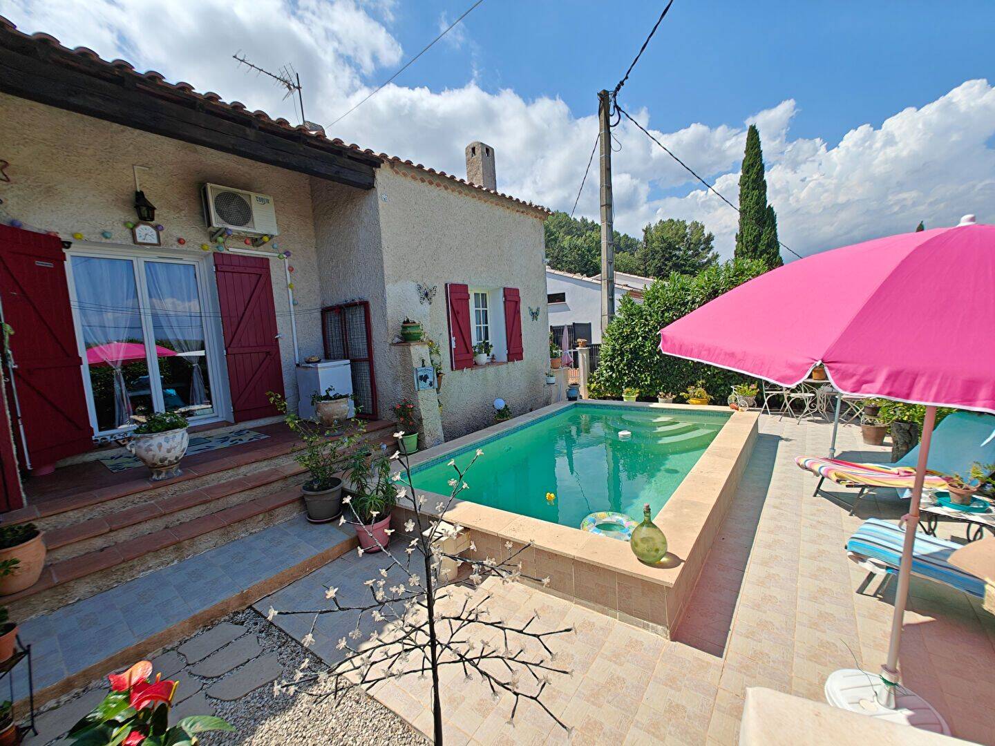 Maison 4 pièces 92 m² · à Solliès-Ville · 92 m² · 403 000 €
