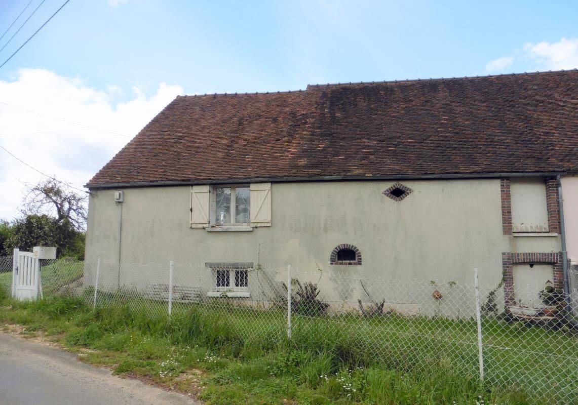 Maison 4 pièces 65 m² · à Cerisiers · 65 m² · 69 500 €