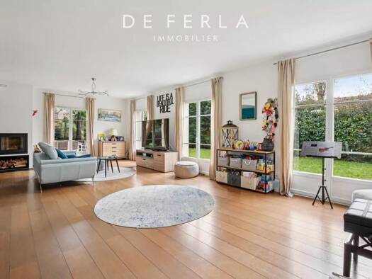 Maison de ville à vendre 1 250 000 € 8 pièces 5 chambres 210 m² 700 m² de terrain Tête de Girafe Chatou 78400