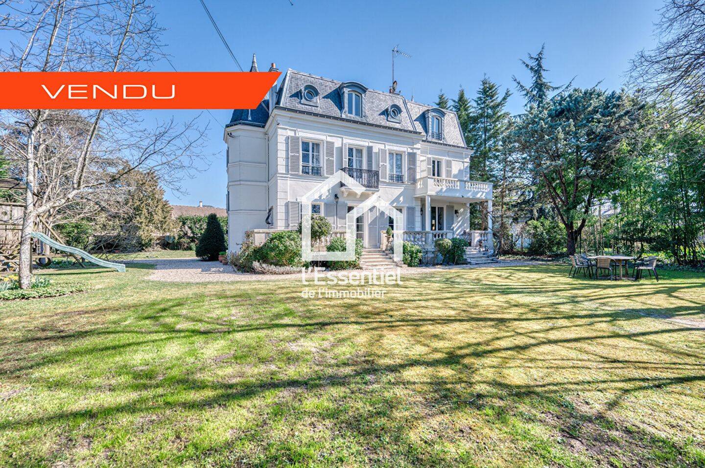 Maison 8 pièces 250 m² · à Maisons-Laffitte · 250 m² · 2 590 000 €