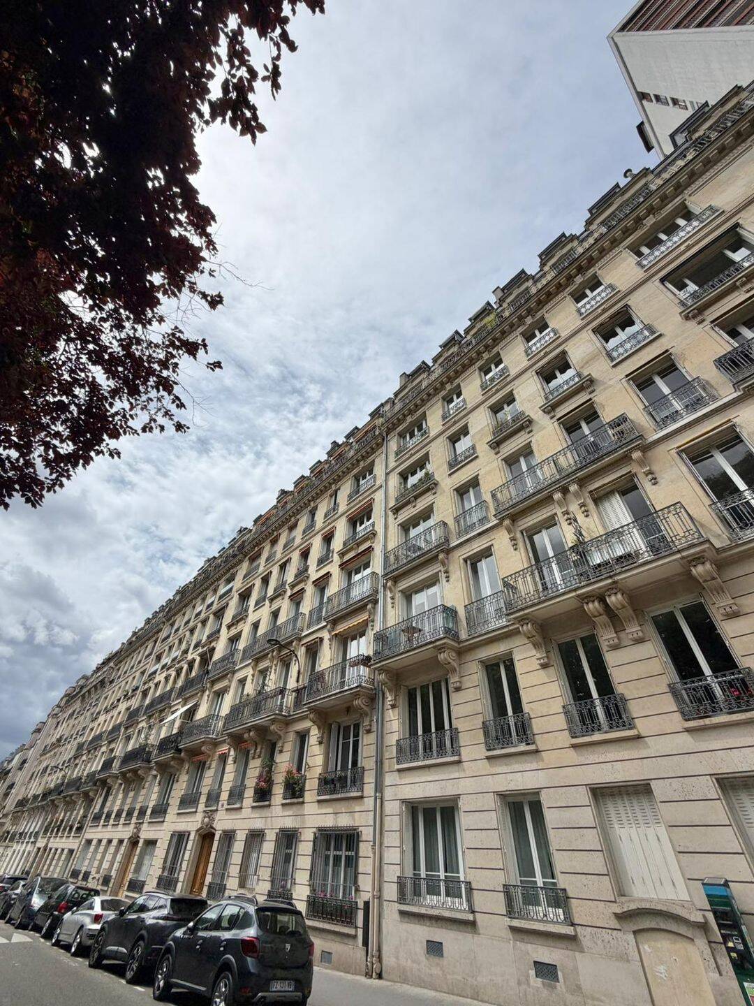 Appartement 2 pièces 52 m² · à Paris 17ème Arrondissement · 52 m² · 2 500 €