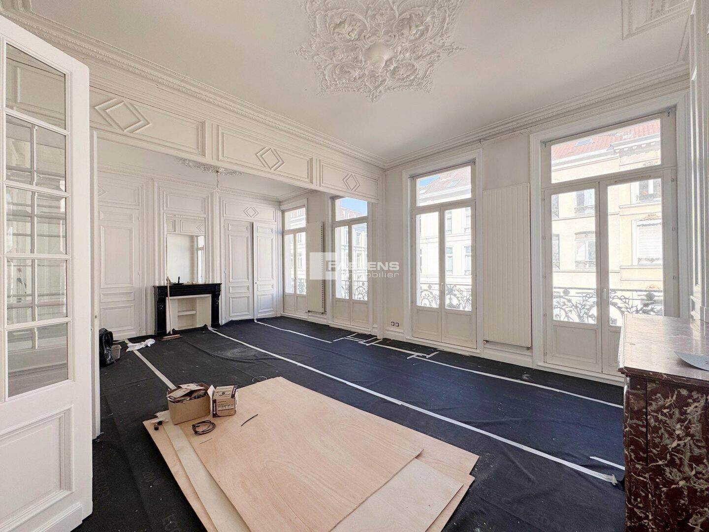Appartement 4 pièces 126 m² · à Lille · 125,6 m² · 2 060 €/mois