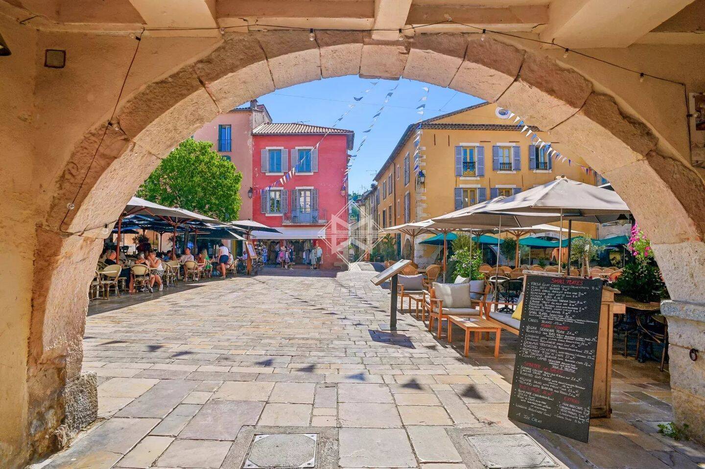 Appartement 1 pièce 19 m² · à Valbonne · 18,7 m² · 185 000 €