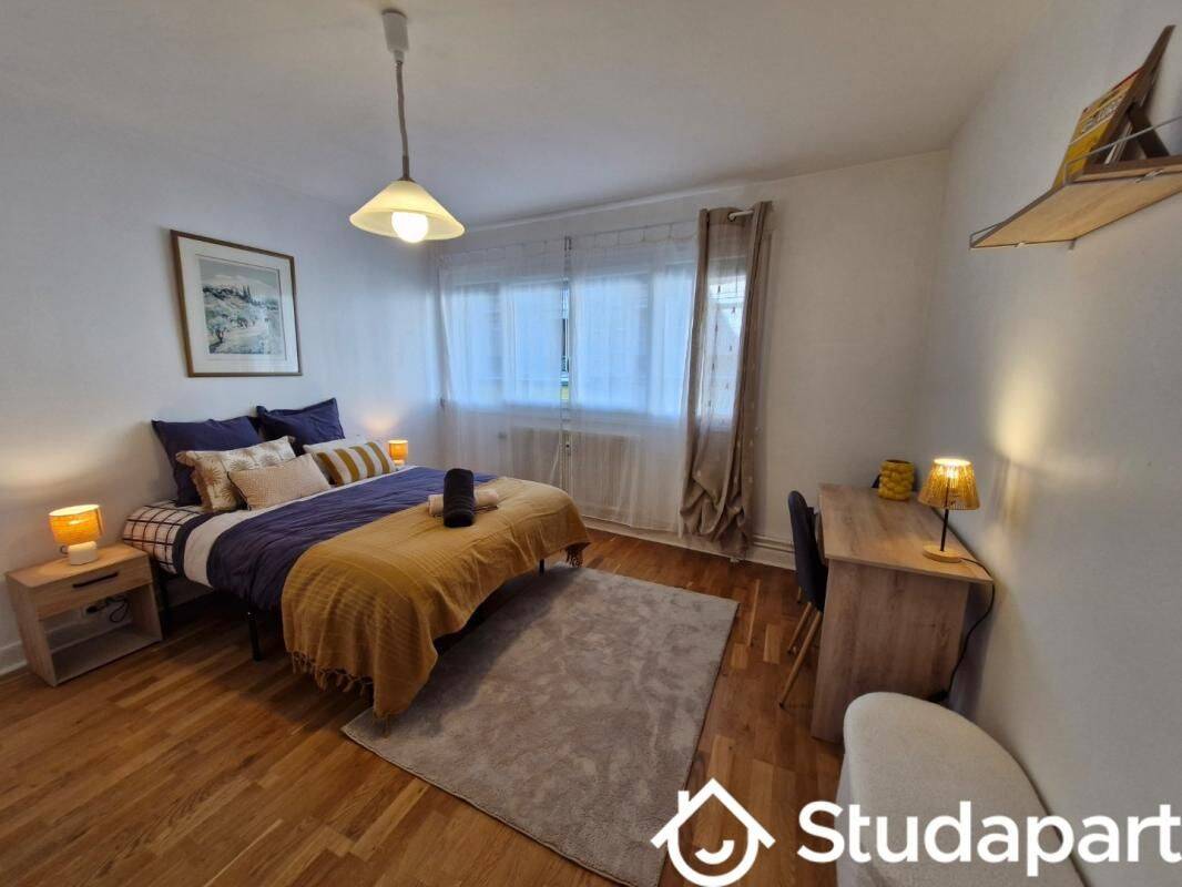 1 pièce 12 m² · à Le Mans · 12 m² · 450 €