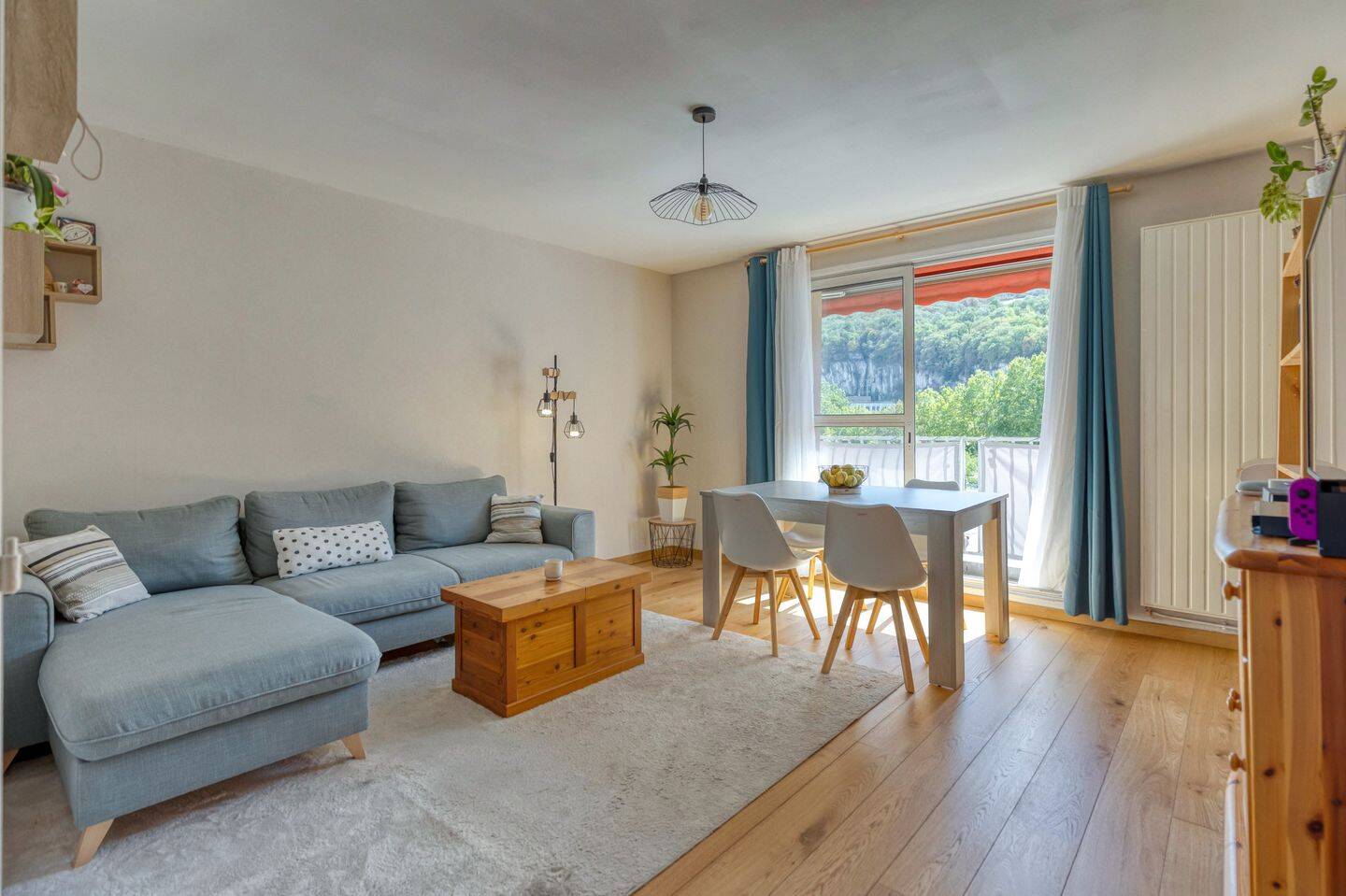 Appartement 4 pièces 77 m² · à Fontaine · 76,8 m² · 155 000 €