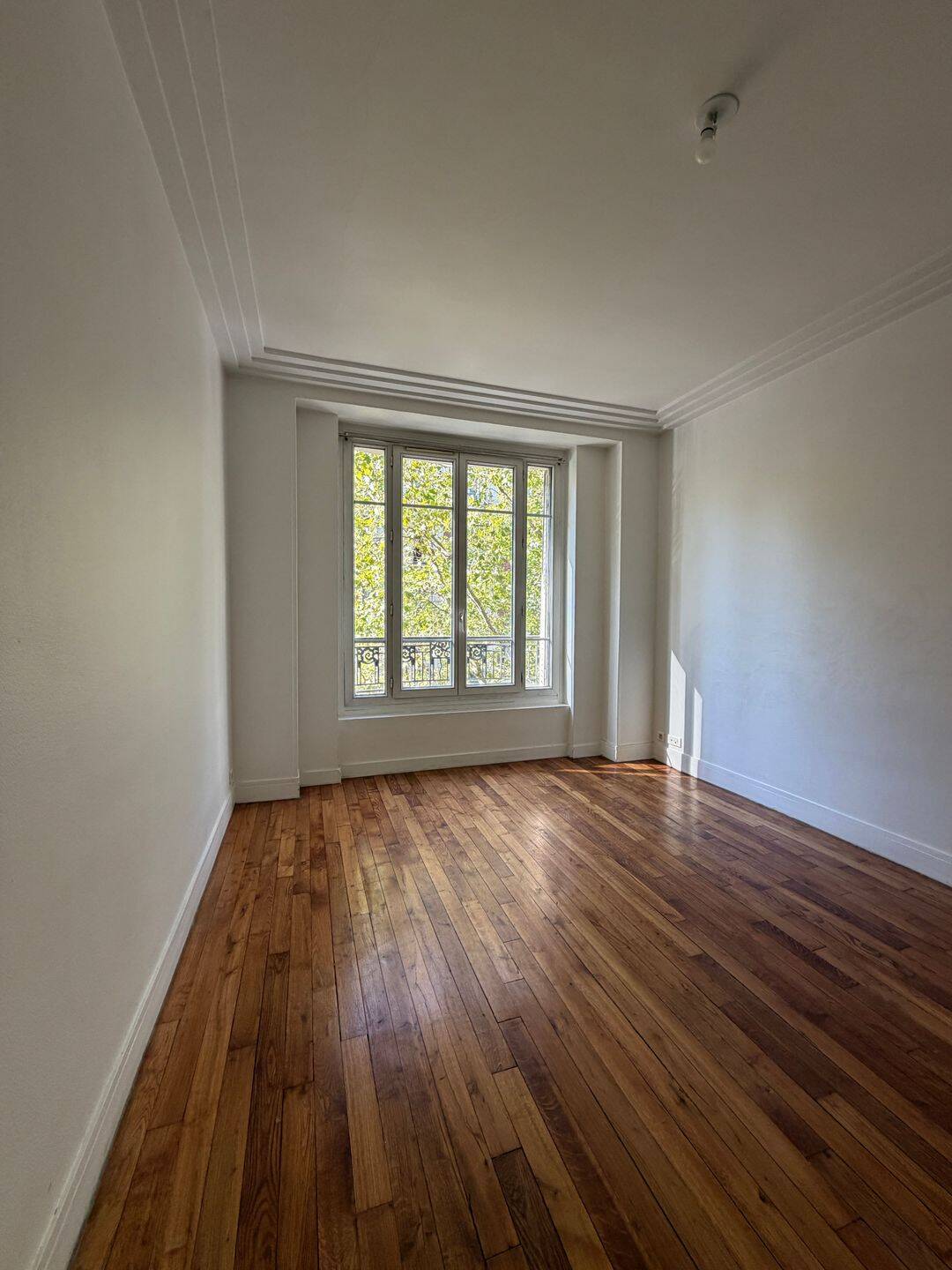 Appartement 2 pièces 44 m² · à Clichy · 43,9 m² · 984 €/mois