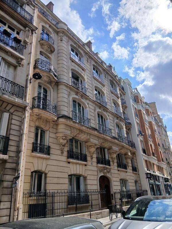 Appartement 4 pièces 99 m² · à Paris 16ème Arrondissement · 99 m² · 4 180 €/mois
