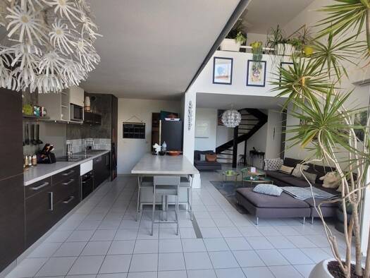 Duplex à vendre 520 000 € 5 pièces 4 chambres 113,6 m² RDC/4 Montpellier 34000