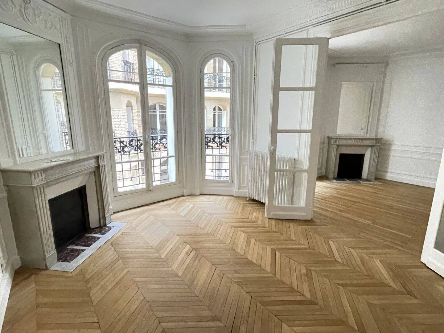 Appartement 4 pièces 84 m² · à Paris 17ème Arrondissement · 83,9 m² · 1 146 000 €