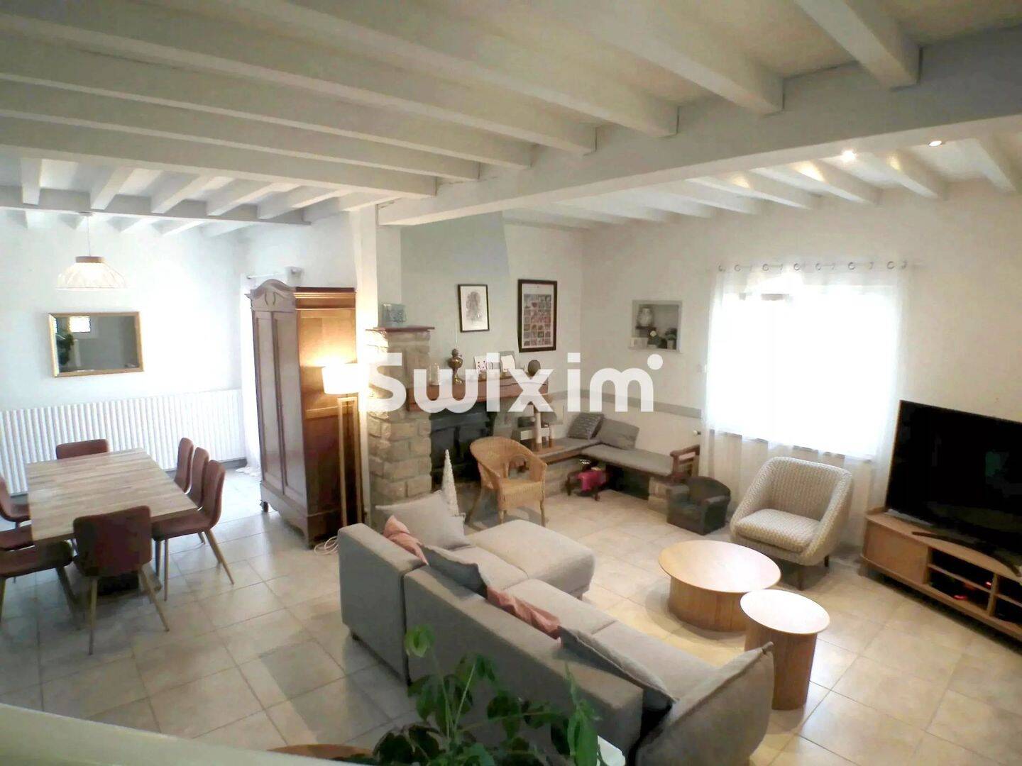 Maison 8 pièces 198 m² · à Lons-le-Saunier · 198 m² · 339 000 €