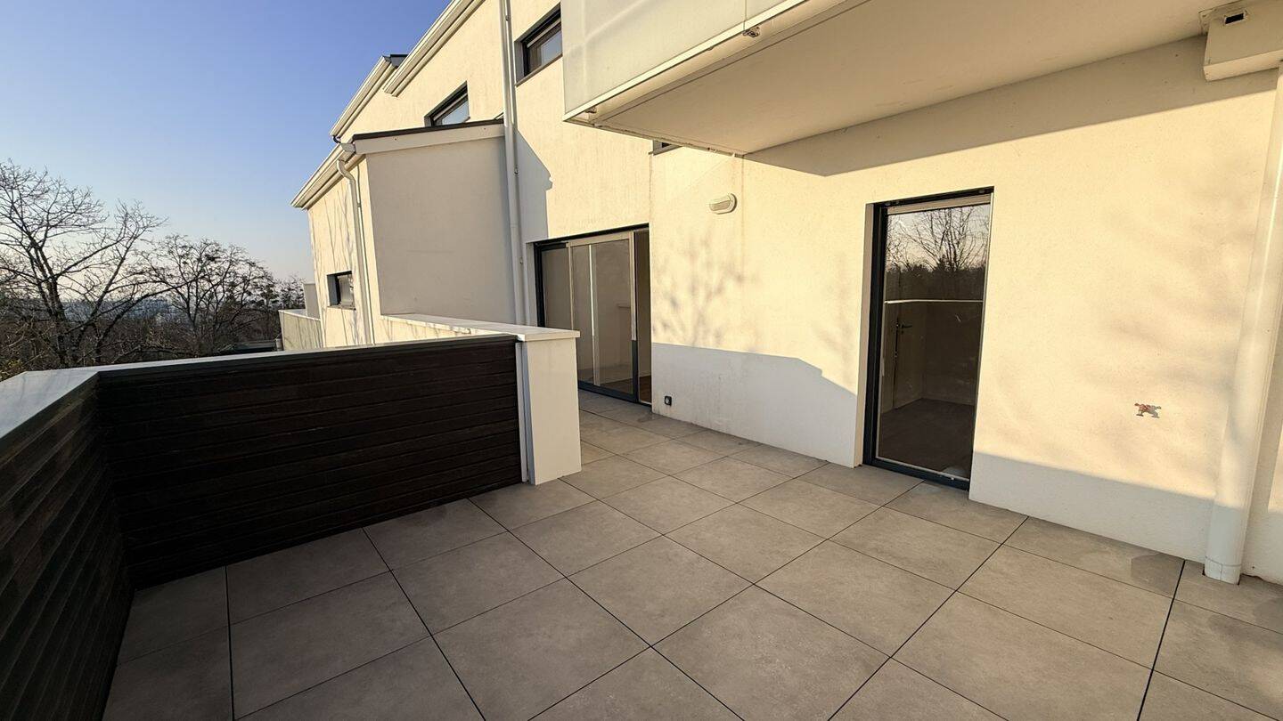 Appartement 4 pièces 76 m² · à Cenon · 76,1 m² · 1 041 €