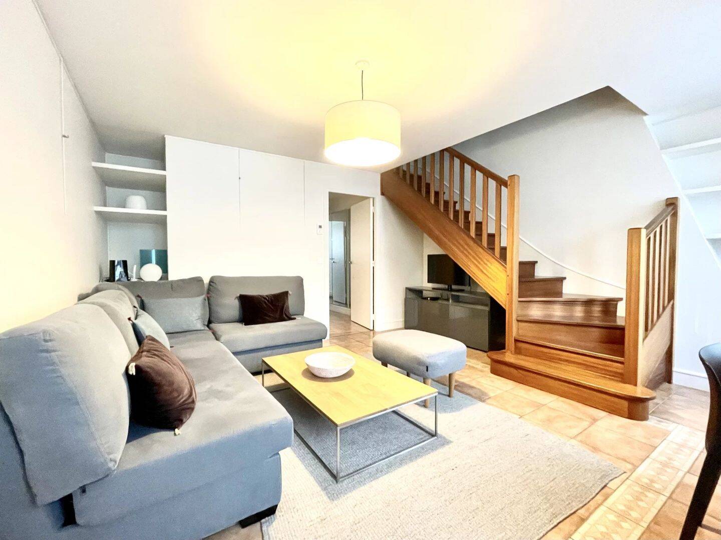 Appartement 2 pièces 60 m² · à Paris 10ème Arrondissement · 60 m² · 2 690 €/mois